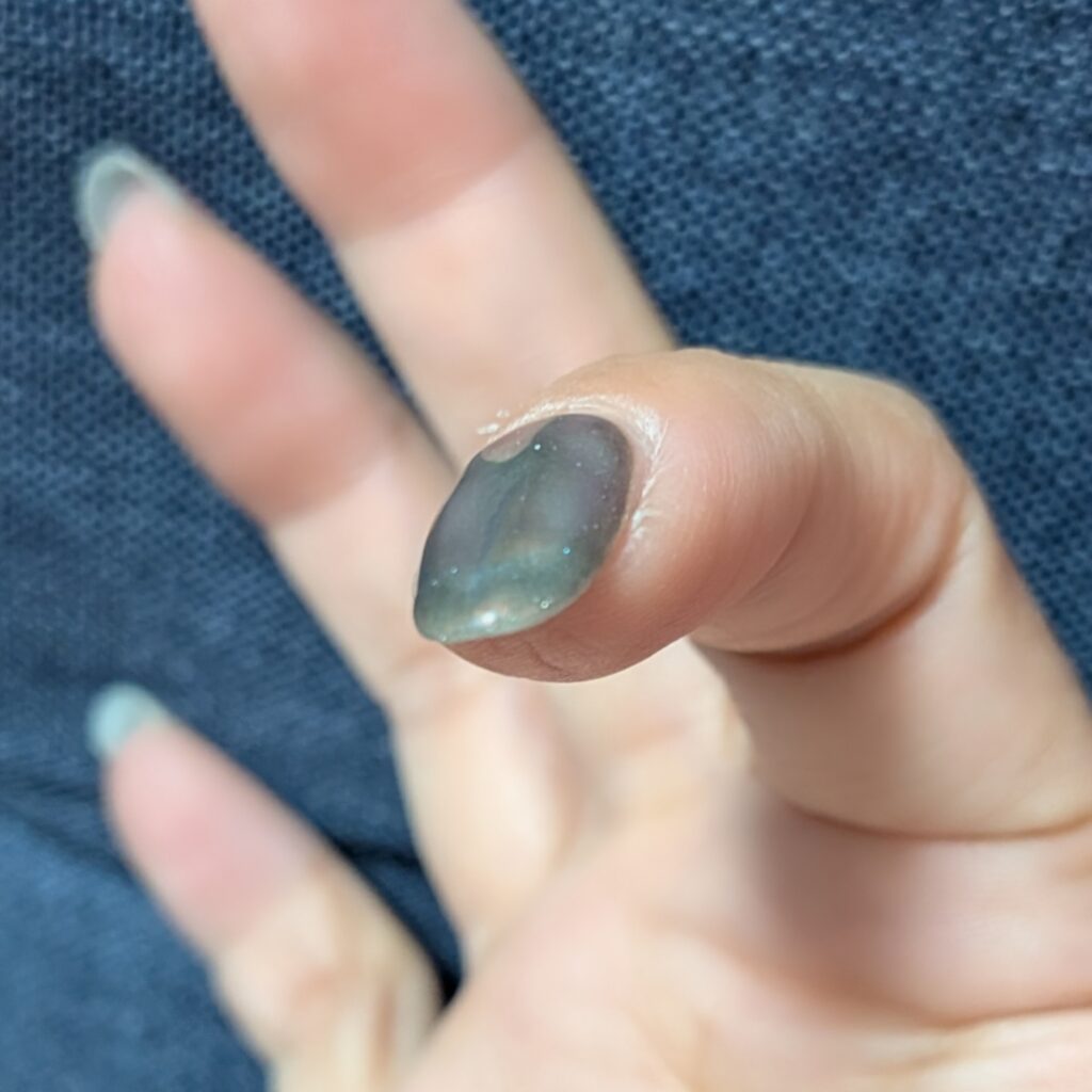 全塗り・真ん中だけ、どちらも浮きなし（人差し指）